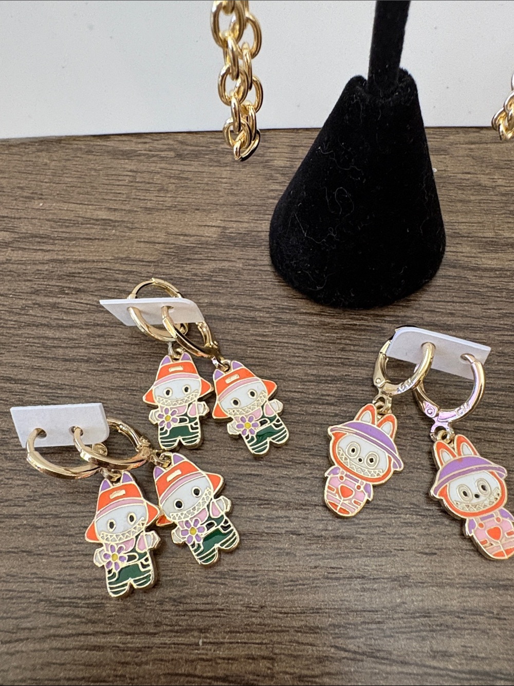 LaBuBu esk Enamel Hoop Earrings and Bracelets - Picture 5 of 7